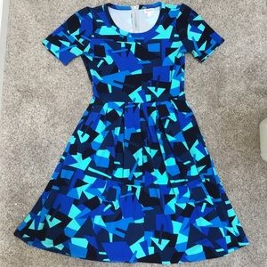 SALE 🎉 LuLaRoe Geometric Amelia XS